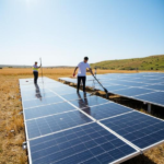 太陽光パネルを掃除しないとどうなる？汚れによる発電低下の実態